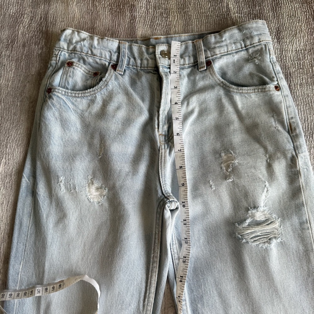 Zara Kids Relaxed Fit Jeans in Light Blue, Size 13-14 - Picture 3 of 5